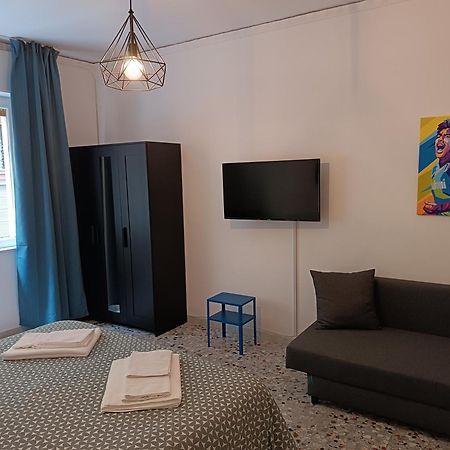 B&B Napoli Fuorigrotta Nápoles Exterior foto